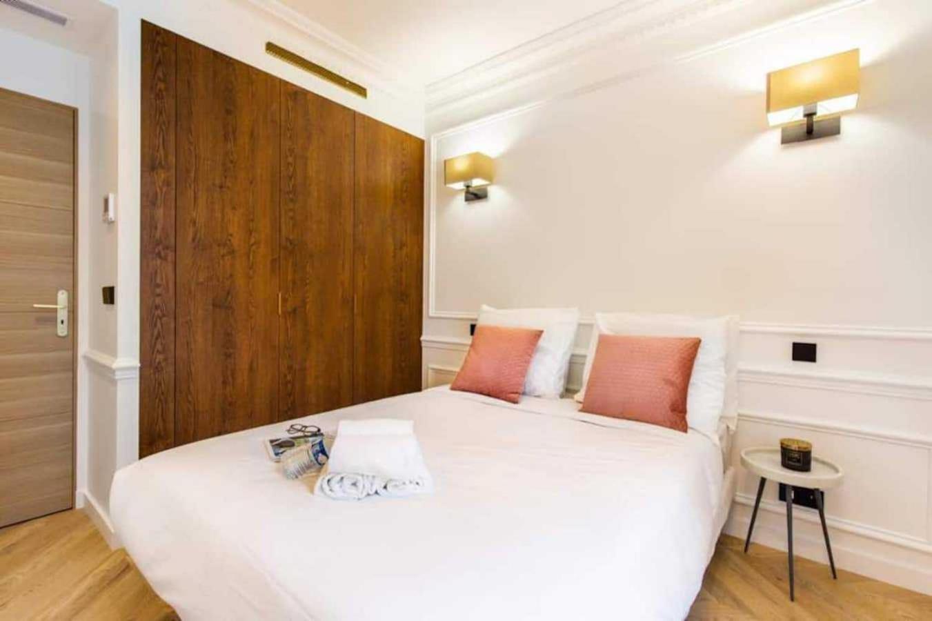 Newly Rebuilt By Architect - Center Of Paris Apartment Екстериор снимка